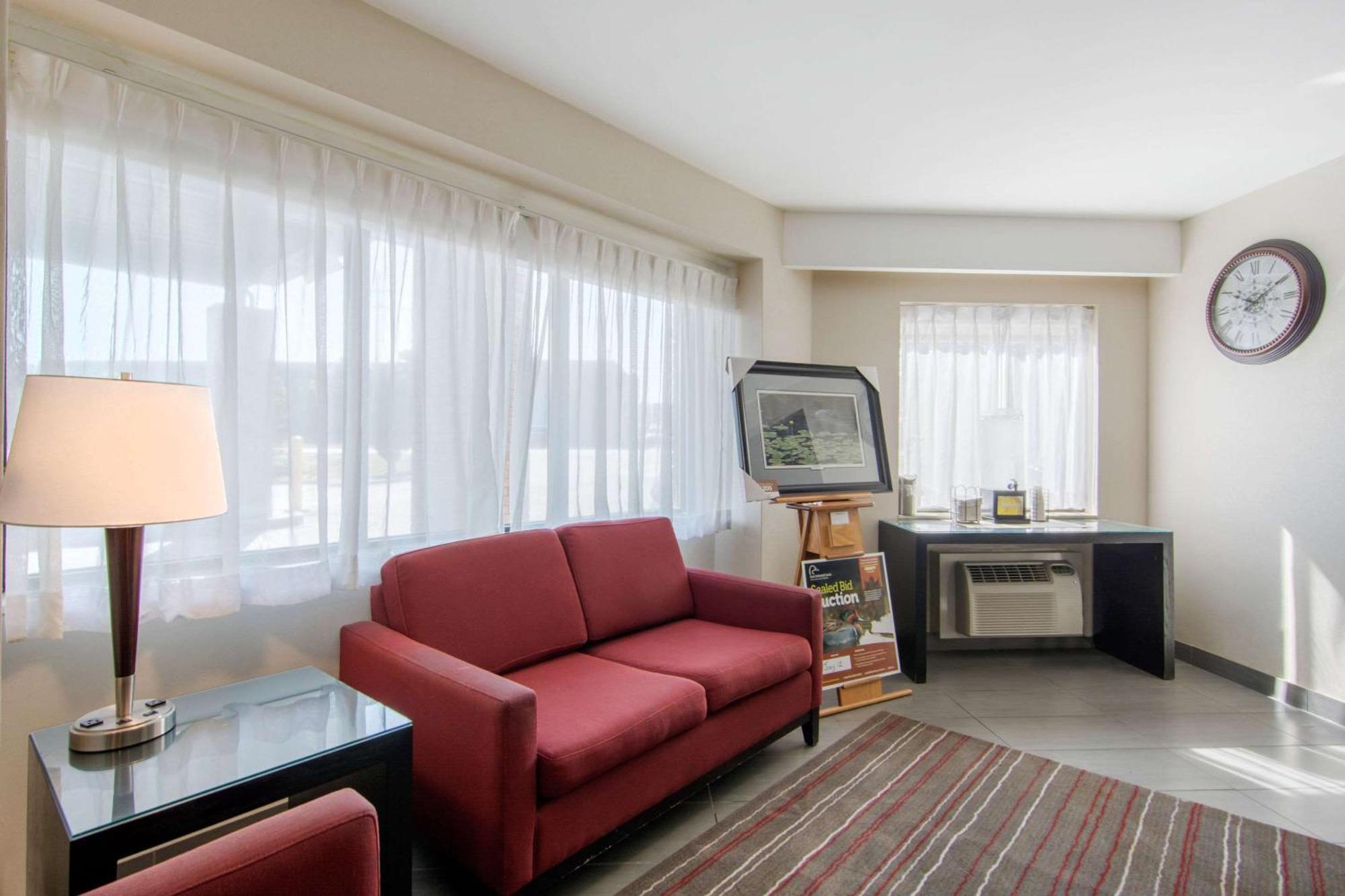 Comfort Inn Sudbury Exteriér fotografie